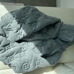 LV jacket grey